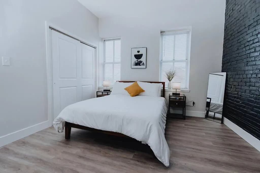 Modern Soulard 4Br-2Br Group Haven Patio & Fun Apartment Saint Louis