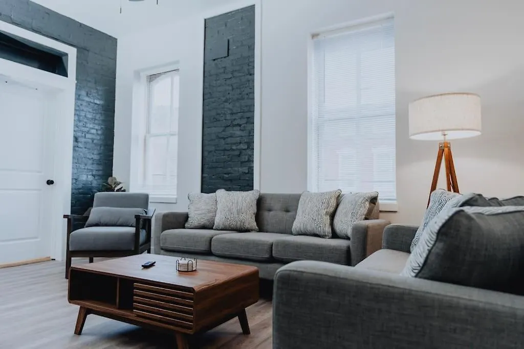 Modern Soulard 4Br-2Br Group Haven Patio & Fun Apartment Saint Louis