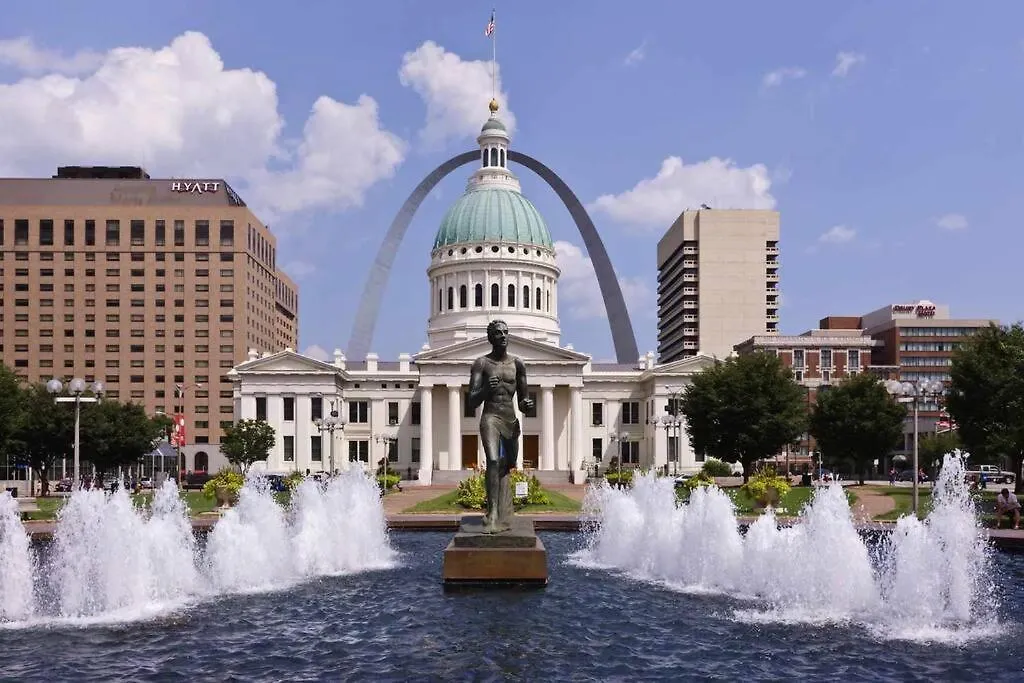 Modern Soulard 4Br-2Br Group Haven Patio & Fun Apartment Saint Louis 0*,  United States