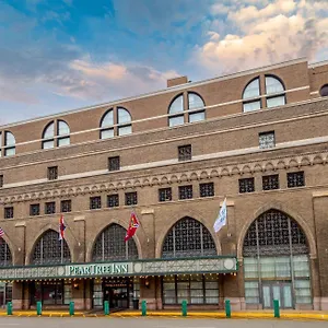 Hotel Pear Tree St Louis Convention Center, Saint-Louis